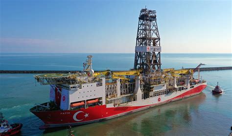 T­r­a­b­z­o­n­ ­L­i­m­a­n­ı­ ­­F­a­t­i­h­­ ­s­o­n­d­a­j­ ­g­e­m­i­s­i­n­i­ ­b­e­k­l­i­y­o­r­